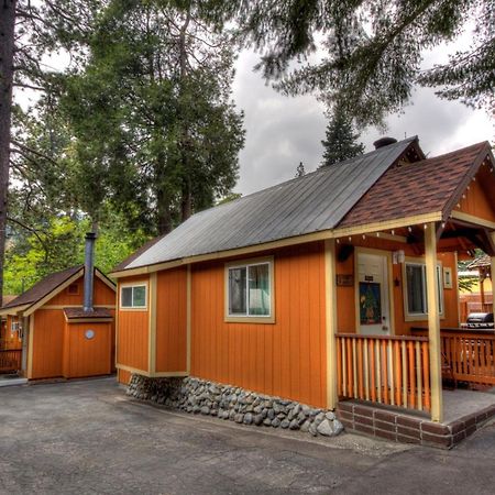 Crestline Sleepy Hollow Cabins And Hotel מראה חיצוני תמונה