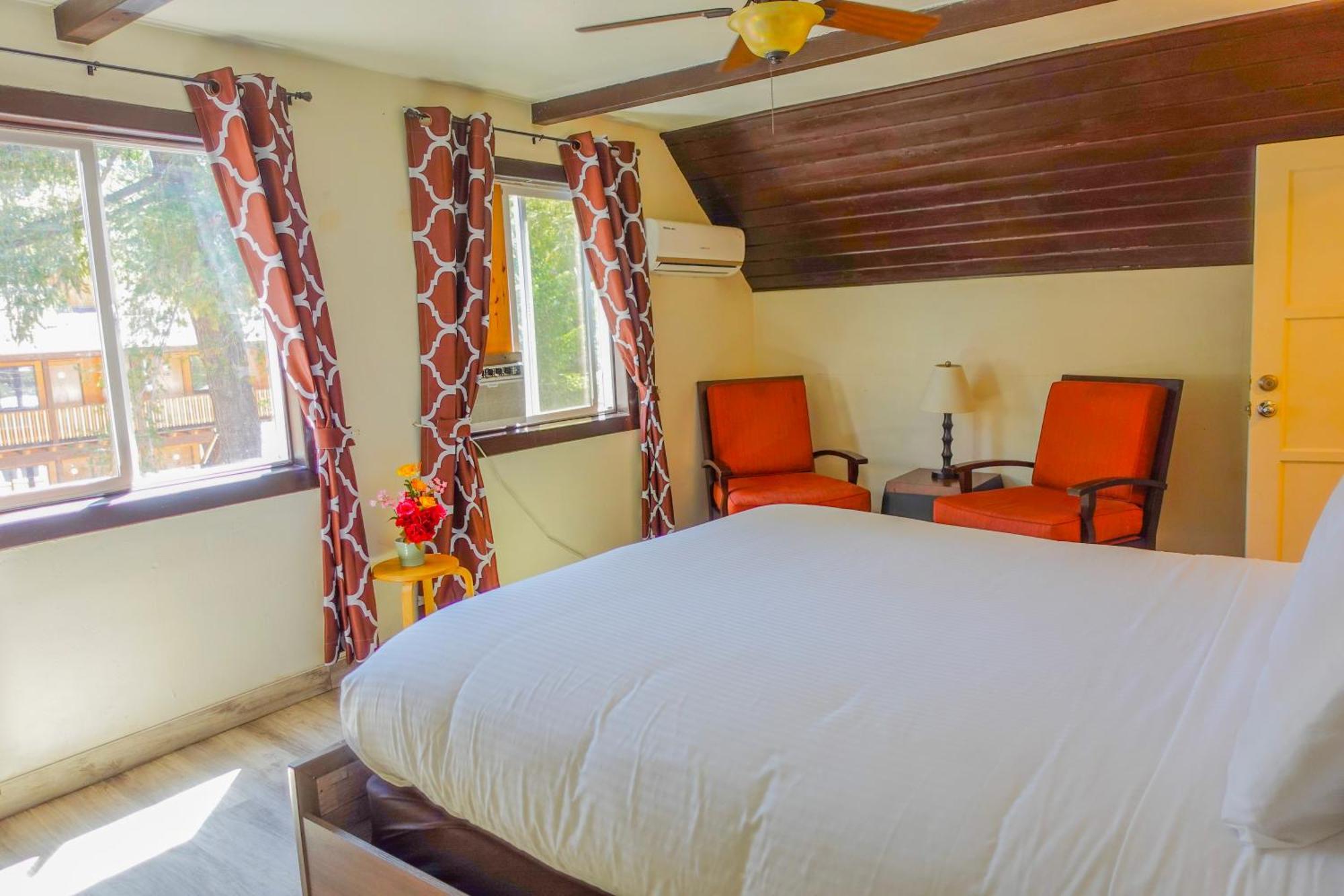 Crestline Sleepy Hollow Cabins And Hotel מראה חיצוני תמונה