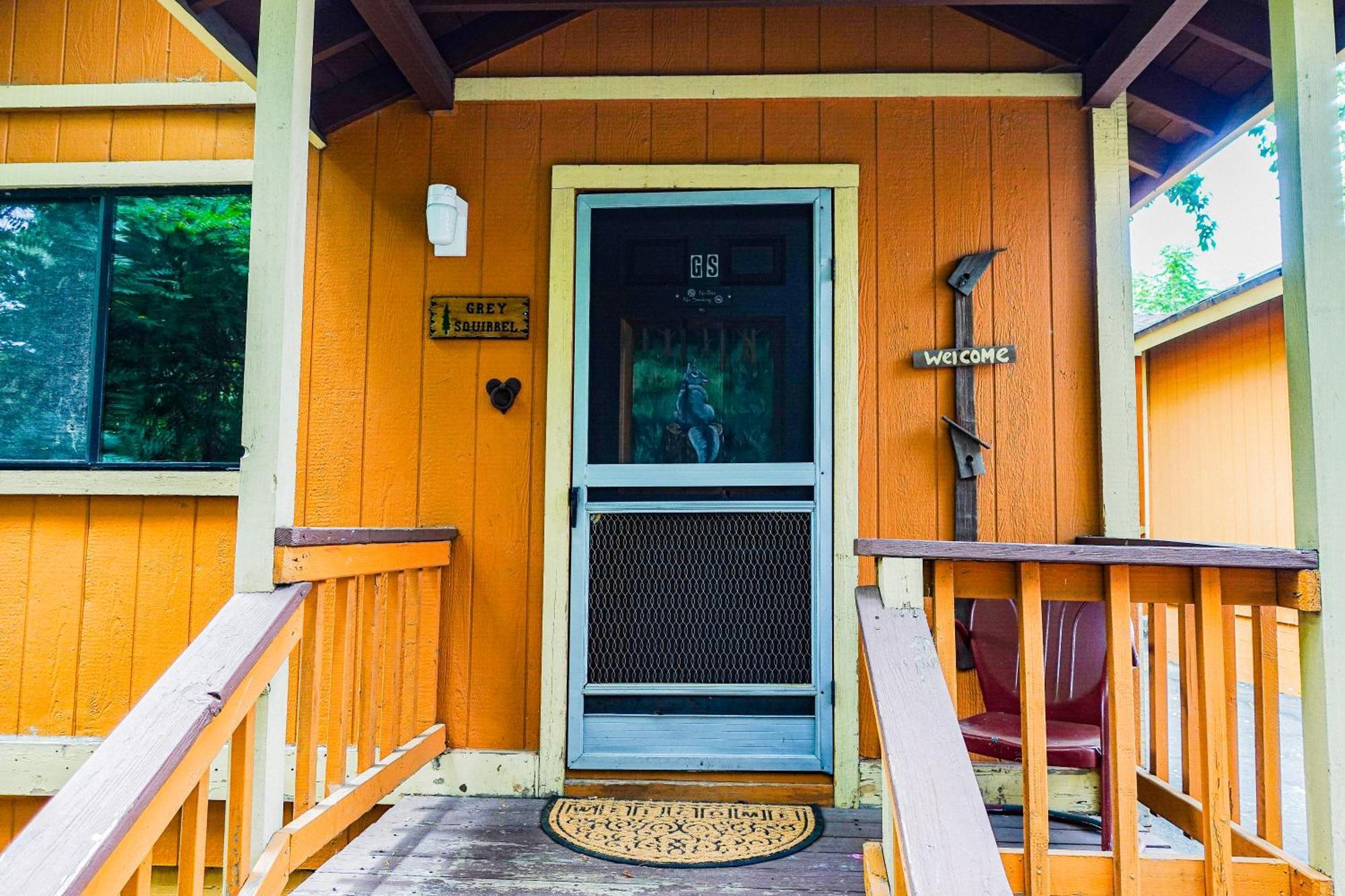 Crestline Sleepy Hollow Cabins And Hotel מראה חיצוני תמונה