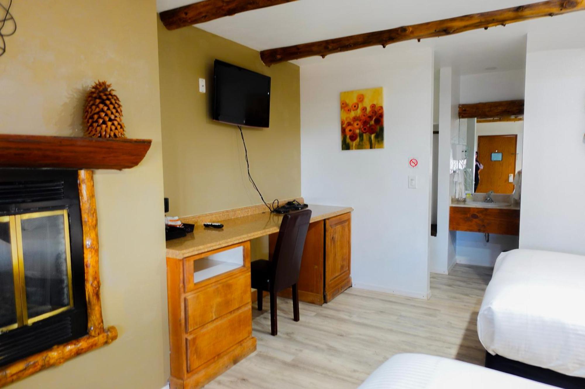 Crestline Sleepy Hollow Cabins And Hotel מראה חיצוני תמונה