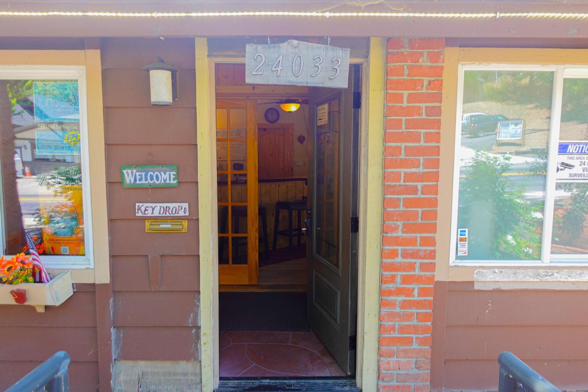 Crestline Sleepy Hollow Cabins And Hotel מראה חיצוני תמונה